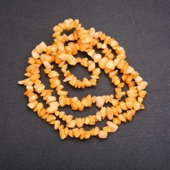 Мънисти на конец: тониран кварц, късчета, диаметър 6 мм, дължина 80 см