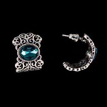 Обeци-пусети полукръгли, ажурни, с овални кристали „смарагд“ / със сребърно покритие / 20 × 15 мм