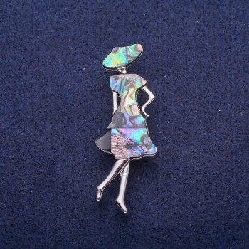 Брошка Мадам от халит, сребрист метал 18х50 мм