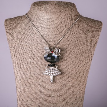 Висулка на синджир Котка с кристали, диаметър 35×70 мм, дължина 75 см