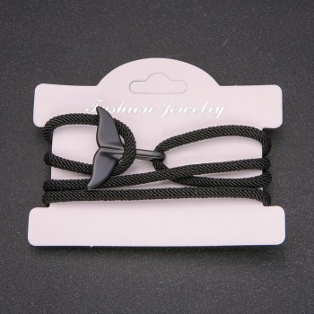 Мъжка гривна с китово опашче на шнур