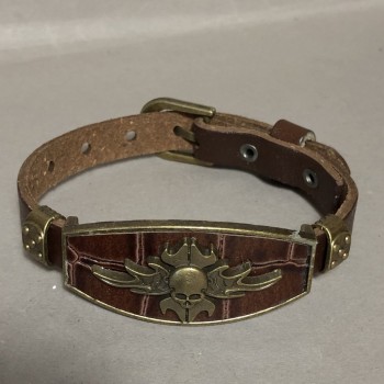 Гривна с метални вложки, дължина 16-24 см, дебелина 20 мм, еко кожа, кафяв цвят на каишката