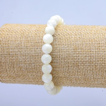 Бяла гривна от перламутър на ластик