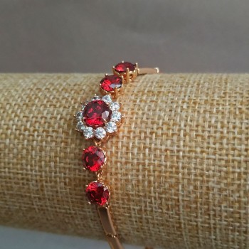 Гривна Xuping позлатяване 18K с бели стрази и червени кристали, дължина 19 см, дебелина 3,3 мм