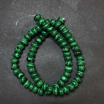 Малахитови мъниста на конец (пресовани). Гладък рондел, диаметър 8x5 мм +/-, дължина 40 см +/-