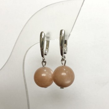 Обеци от натурален камък Селенит — гладка топка, диаметър около 12 мм, дължина около 32 мм