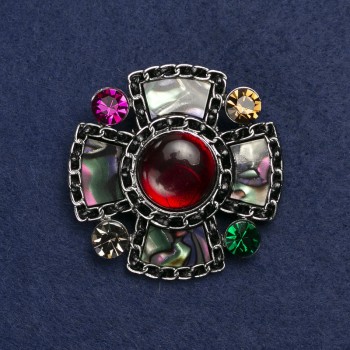 Брошка Акцент със сребрист метал, емайл и кристали 50 мм +