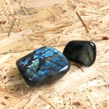 Сувенирен камък от естествен лабрадорит, асортимент от размери, тегло от 100 г до 700 г (за 100 г)