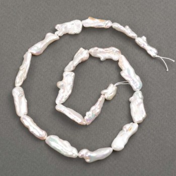 Барокови перли на конец с нюанс «бензин», диаметър 7–9×10–23 мм, дължина 38 см