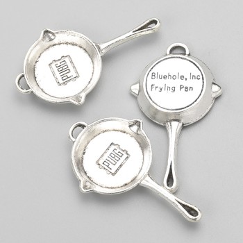 Висулка-фурнитура „Пателня“ 34×20 мм опаковка 8 бр. ± 20 г