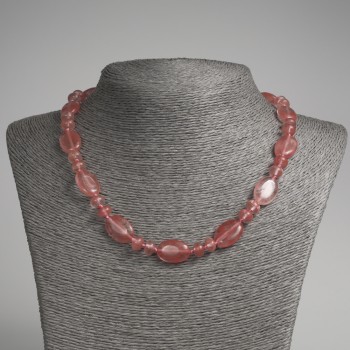 Огърлица от естествен турмалин, плоски овални мъниста размери 13×18 мм, рондели 9×5 мм, дължина 45 см