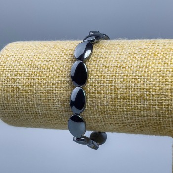 Браслет с гематит в овална форма, диаметър 14×10×5 мм, дължина 18 см (еластичен)