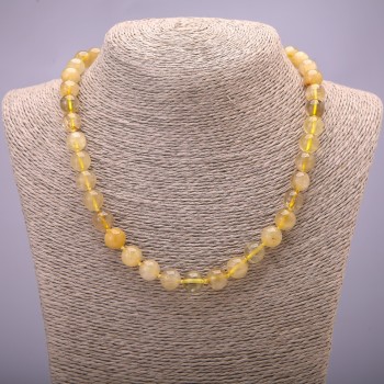 Мънисто от естествен рутилий кварц – гладко топче, диаметър около 10 мм, дължина 45 см