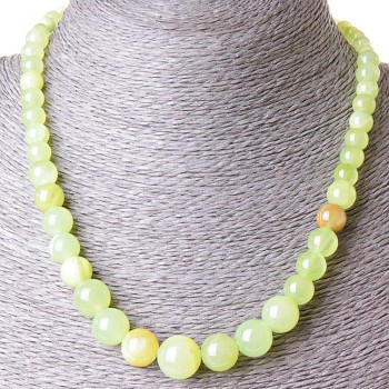 Намисто от оникс с топчета 6–14 мм, дължина 47 см без възел