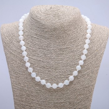 Мънисто от адуляр – гладко топче, диаметър 6 мм, дължина 45 см +