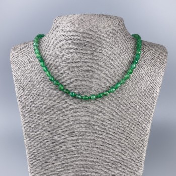 Огърлица от хризопраз – естествен камък, гранен куб, диаметър 5×5 мм, дължина 49 см