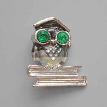 Брошка-кулон Сова сива емал, зелени кристали, сребрист метал 33×37 мм