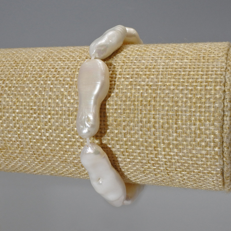 Браслет барокови перли с оттенък „бензин“, диаметър 10×26 мм ±, дължина 18 см ± (еластична основа)