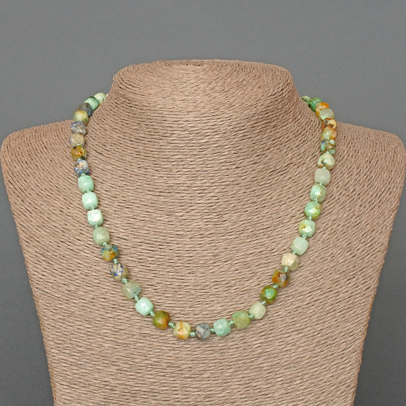 Огърлица хризокола и лазурит, естествен камък, гранован кубичен мънист, диаметър около 7 мм, дължина около 50 см