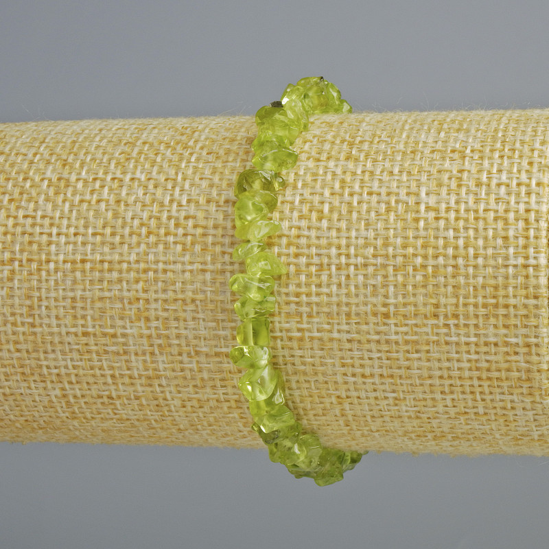 Браслет Хризолит — естествени камъни-гранули, диаметър 6х4 мм ±, дължина 18 см ± (еластична основа)