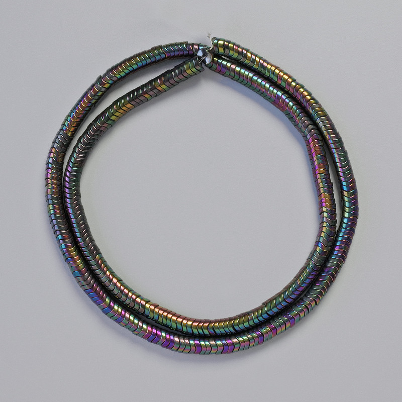 Хематитови рондели мънисти с вълнообразна повърхност, черен мултицвет, диаметър 4×1 мм, дължина около 40 см – нишка