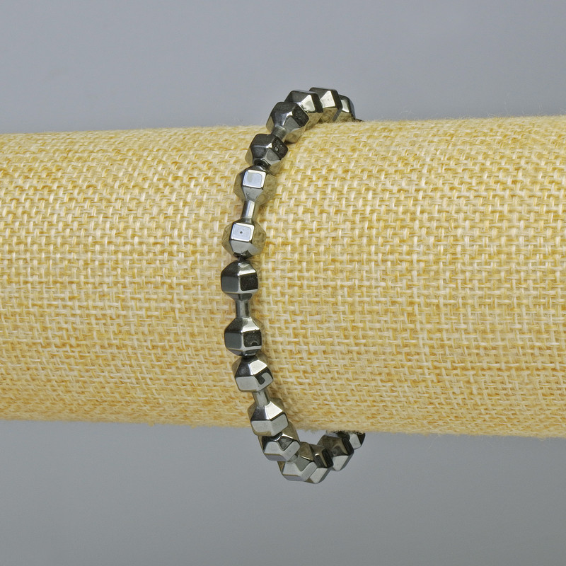 Браслет от гематит във форма на гантела, цвят черен, диаметър 15×6 мм, дължина 18 см ± (еластичен)