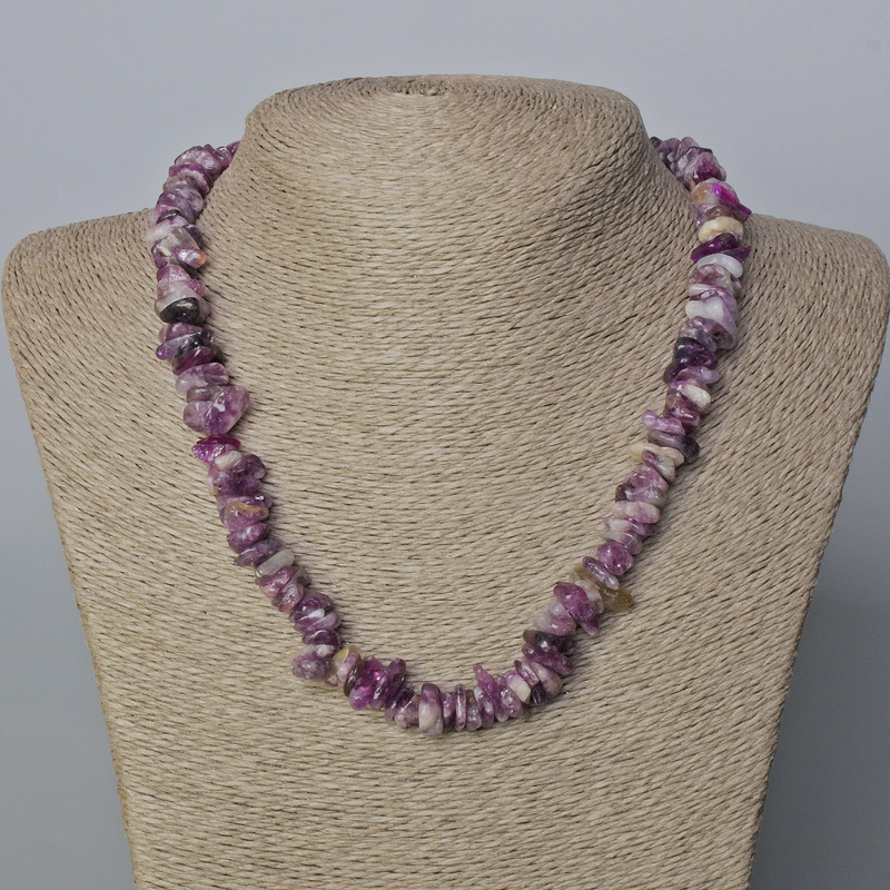 Намисто от фосфосидерит — естествен камък на ситни късчета, диаметър 13×3–8×4 мм+