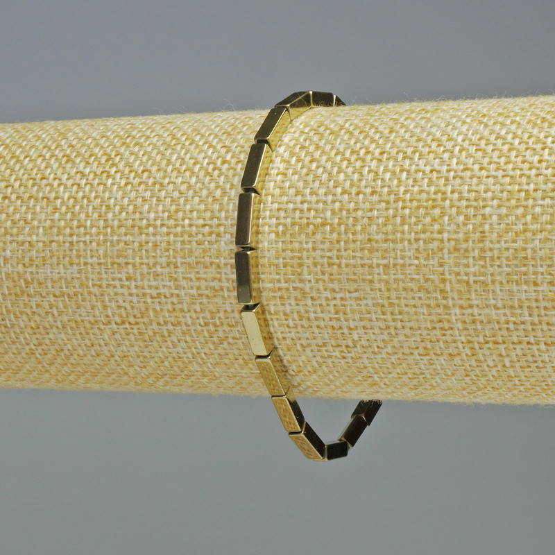 Браслет от хематит – правоъгълници, златист цвят, диаметър 9×3 мм, дължина 18 см, еластична основа