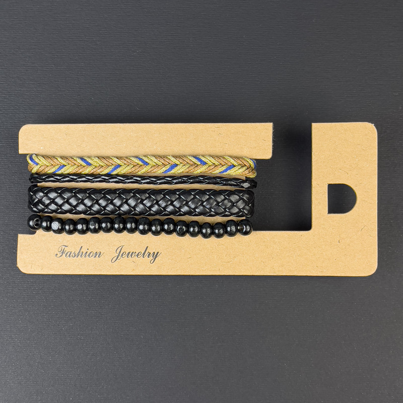 Троен браслет от еко кожа с регулируем размер, дължина 18–24 см, мъниста 6 мм