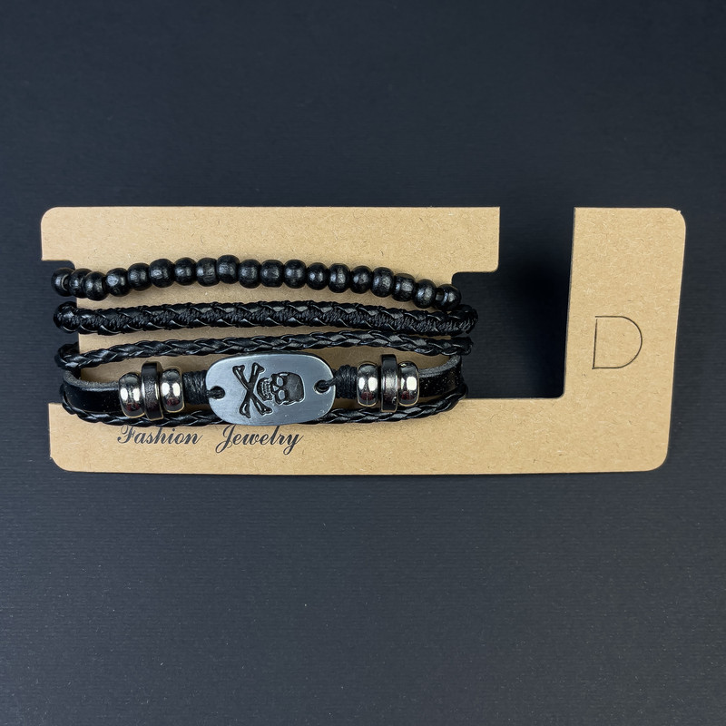 Тройна гривна от еко кожа с метални вложки, регулируемо затягане, дължина 18-24 см, черна