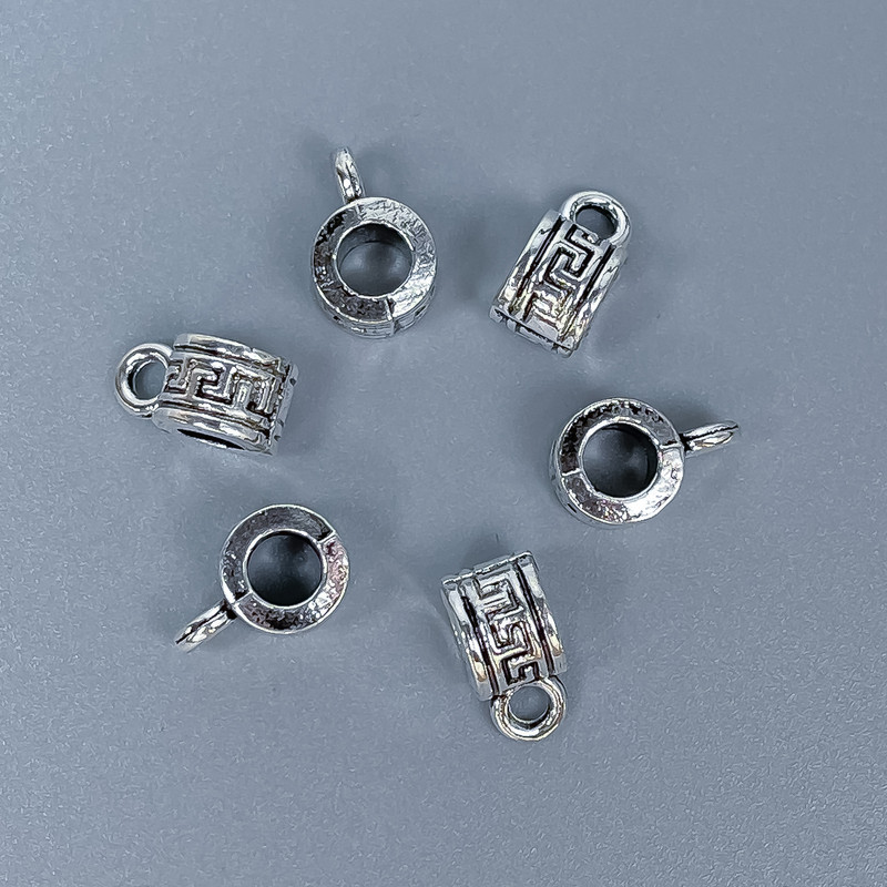 Бейл фурнитура с метален цвят – сребърен, размери 10×5×6 мм ± отвори с диаметър 4 мм и 2 мм, опаковка 20 г (~ 27 бр.)