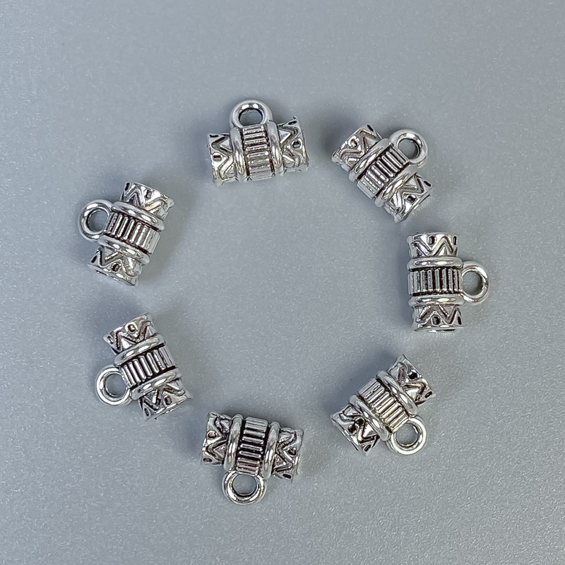 Фурнитура бейл, цвят на метала: сребърен, размери 8×8×4 мм ±, отвори, диаметър 3 мм ±, диаметър 1,8 мм ±, опаковка 20 г (~45 бр.)