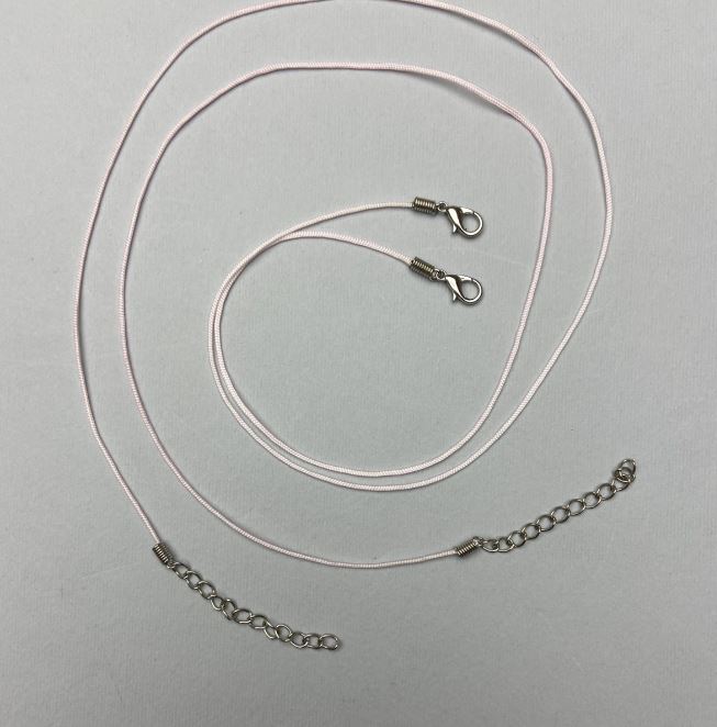 Розов шнур 'плетенка' за шия, диаметър 1 мм, дължина 51–55 см+