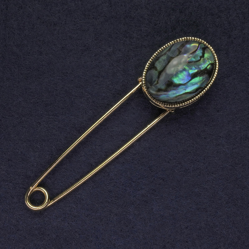 Брошка с игла Халіотит 78×20 мм ± златист цвят на метала