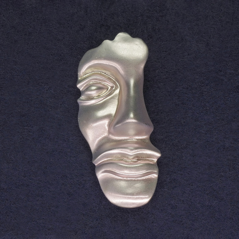 Брошка Акцент Личност цвят: сребърен 55×24 мм ± сребрист метал