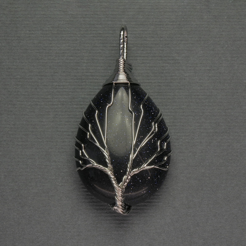 Кулон капка авантюрин нощ Киира 24×35×48 мм ± в обвит със сребърен метал