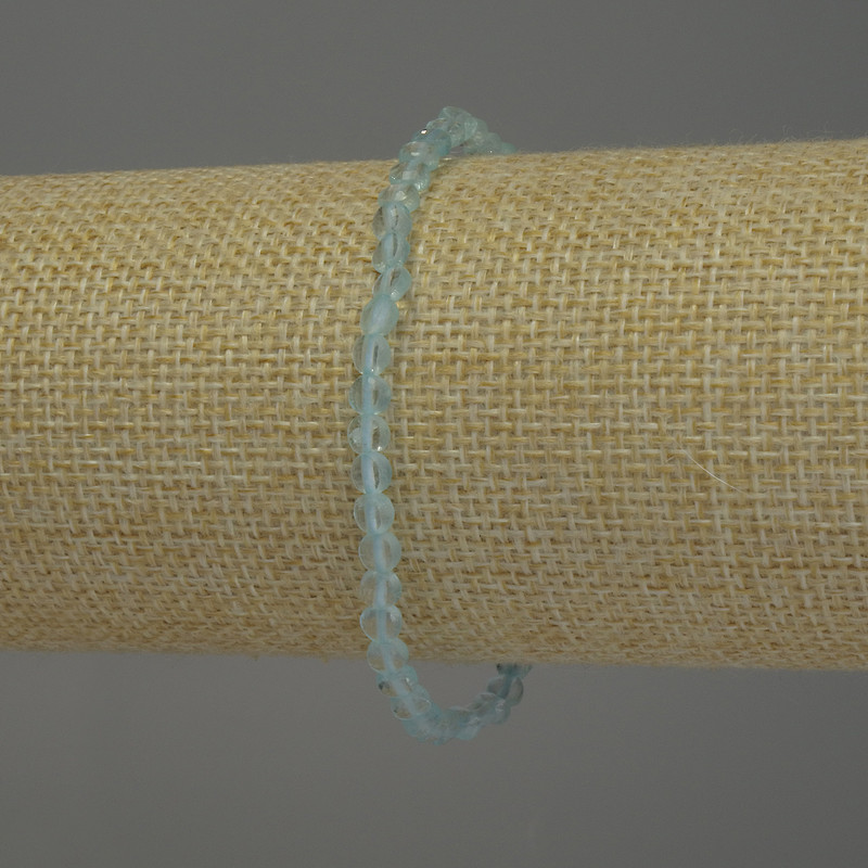 Гривна от естествен топаз, гранена монета, диаметър 4 мм ±, дължина 18 см ±, стрейч основа