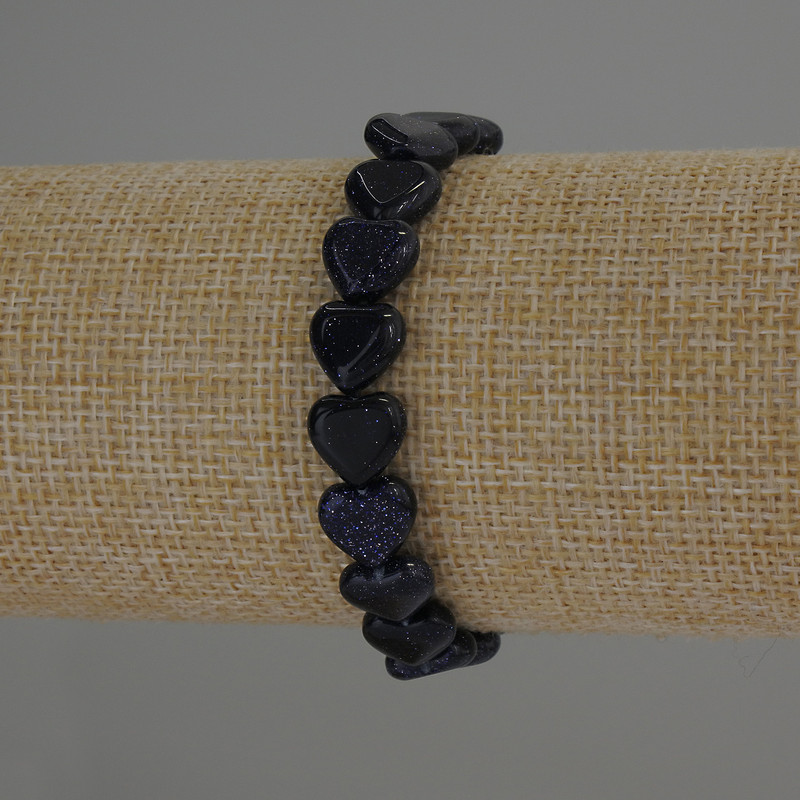 Гривна с авантюрин „Нощ Каира“ със сърце, диаметър 10×10 мм, дължина 18 см, еластична основа