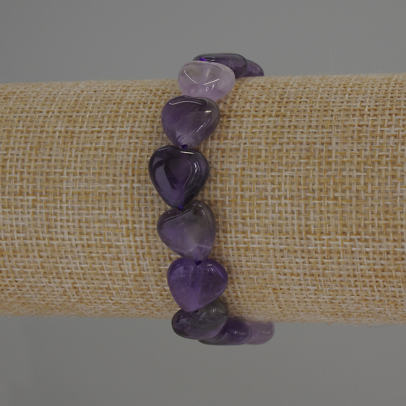 Браслет Аметистово сърце, диаметър 12×12 мм, дължина 18 см, еластична основа