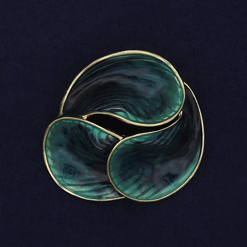 Брошка Акцент със зелено емайлово покритие 44 мм+