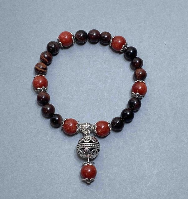 Гривна Асортимент от мъниста 8 мм – 10 мм – с метални вложки, дължина 18 мм – еластична