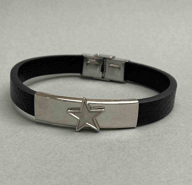 Черна мъжка гривна с метални вложки, закопчалка, дължина 21 см+