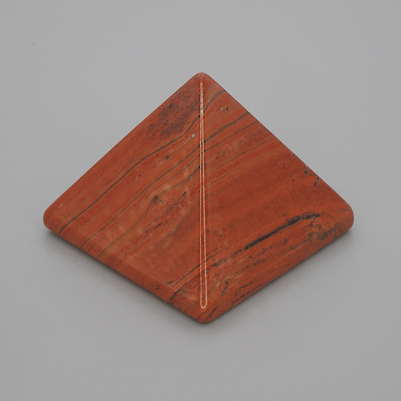 Пирамида сувенир от естествен камък Червена яшма, дължина 30×30 мм ±, ширина 25 мм ±