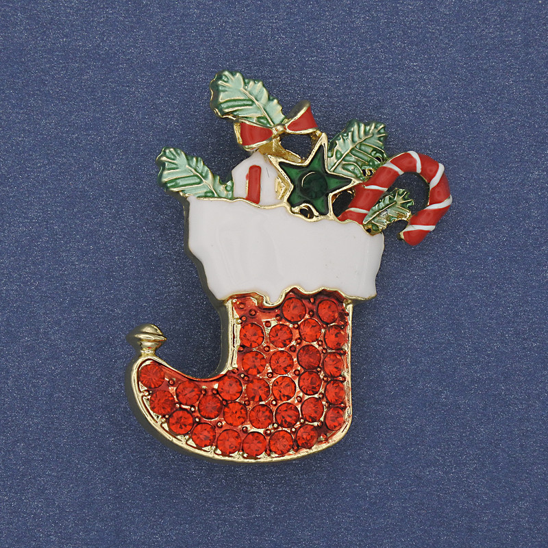 Брошка-медальон Коледна ботушинка емал червени кристали златист метал 38×28 мм +