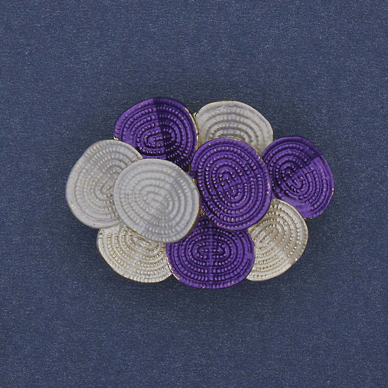 Брошка-висулка Акцент 36×26 мм ± цветен емайл златист метал