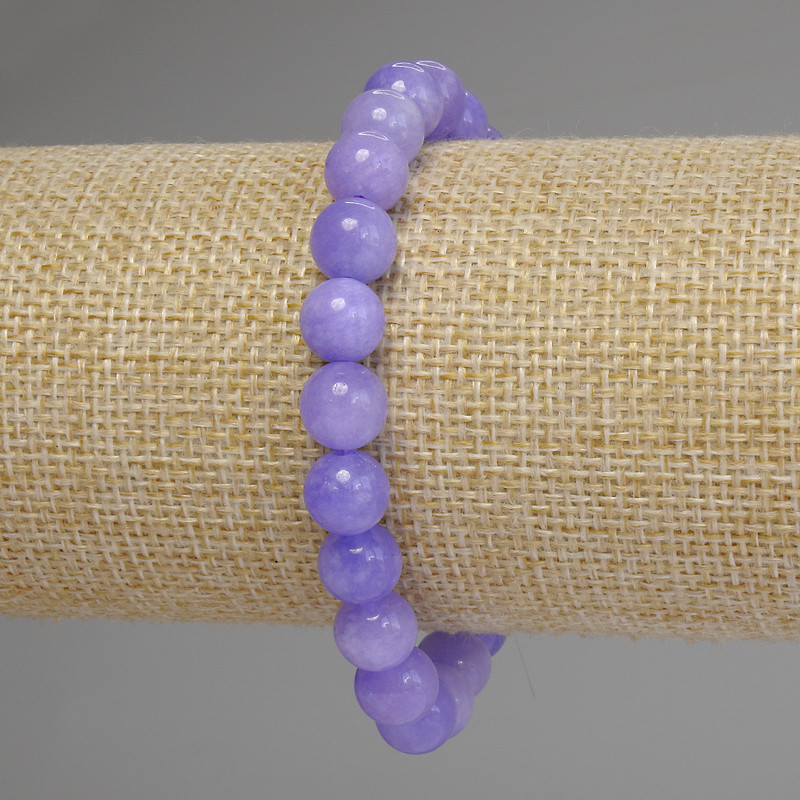 Браслет с аквамарин — гладко мънисто, диаметър около 8 мм, дължина 18 см, еластична основа