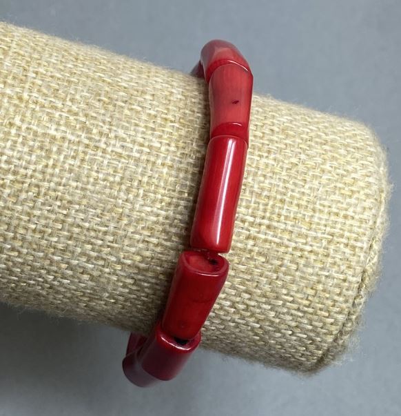 Гривна от корал „Рубка“ 17–19×7–9 мм, дължина 18 мм, еластична