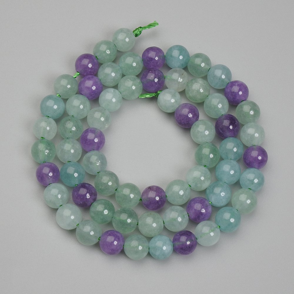 Мънисти флуорит топчета, диаметър около 6 мм, дължина около 38 см