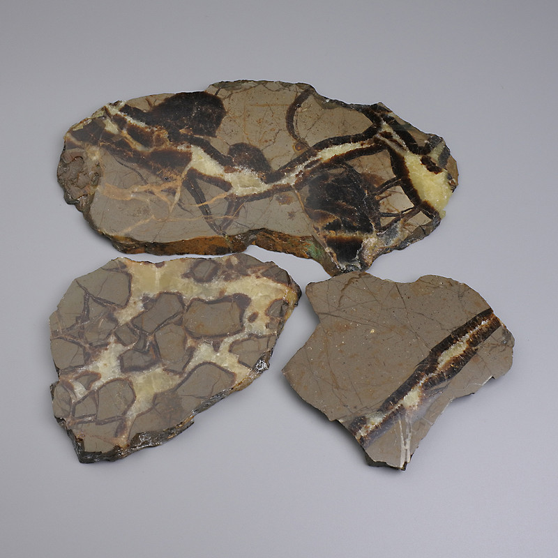 Сувенирна плоча от естествен камък септария 113х90х10 (размер на асортимента) (цена за 100 г)