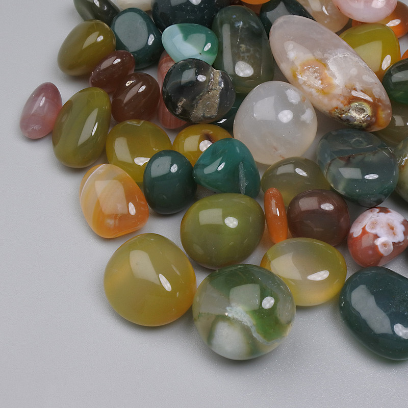 Натурален разноцветен ахат галтови чипсове без дупка 11-24×9-12 мм± (за 100 г±)